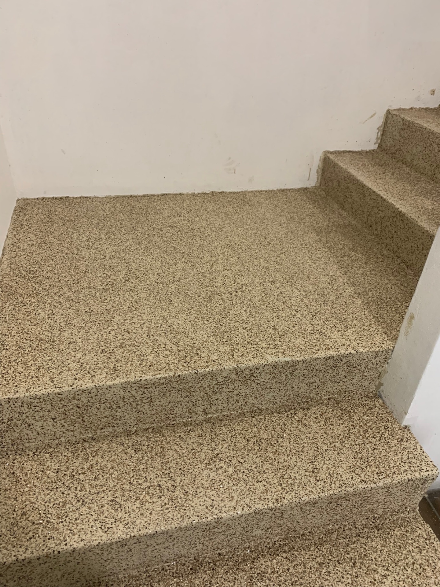 Stairs · Grip Finish Flake Almond on Merino
